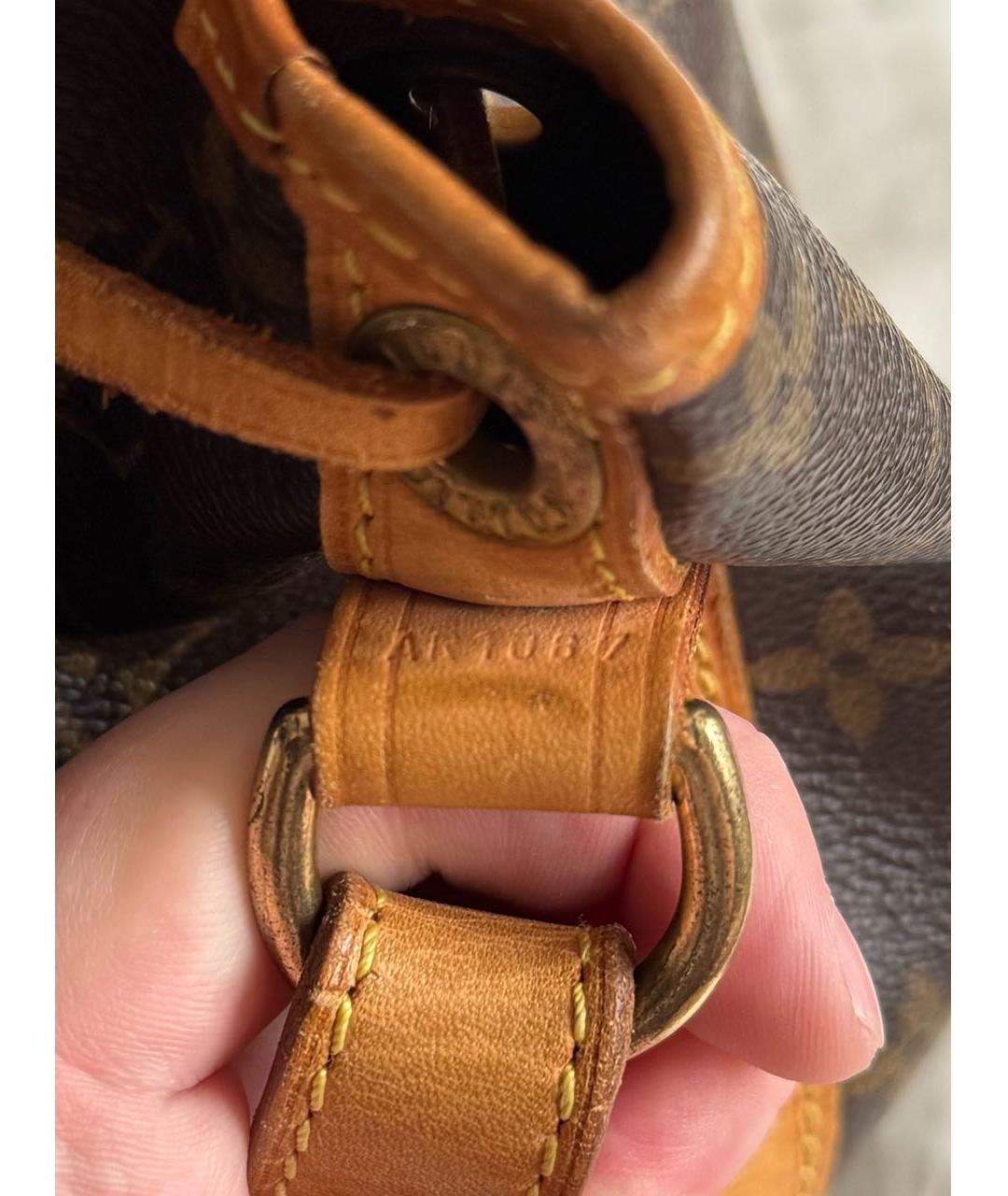 LOUIS VUITTON Коричневая сумка с короткими ручками из канвы, фото 7