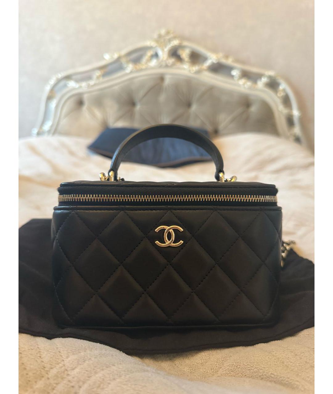 CHANEL Черная кожаная сумка с короткими ручками, фото 5