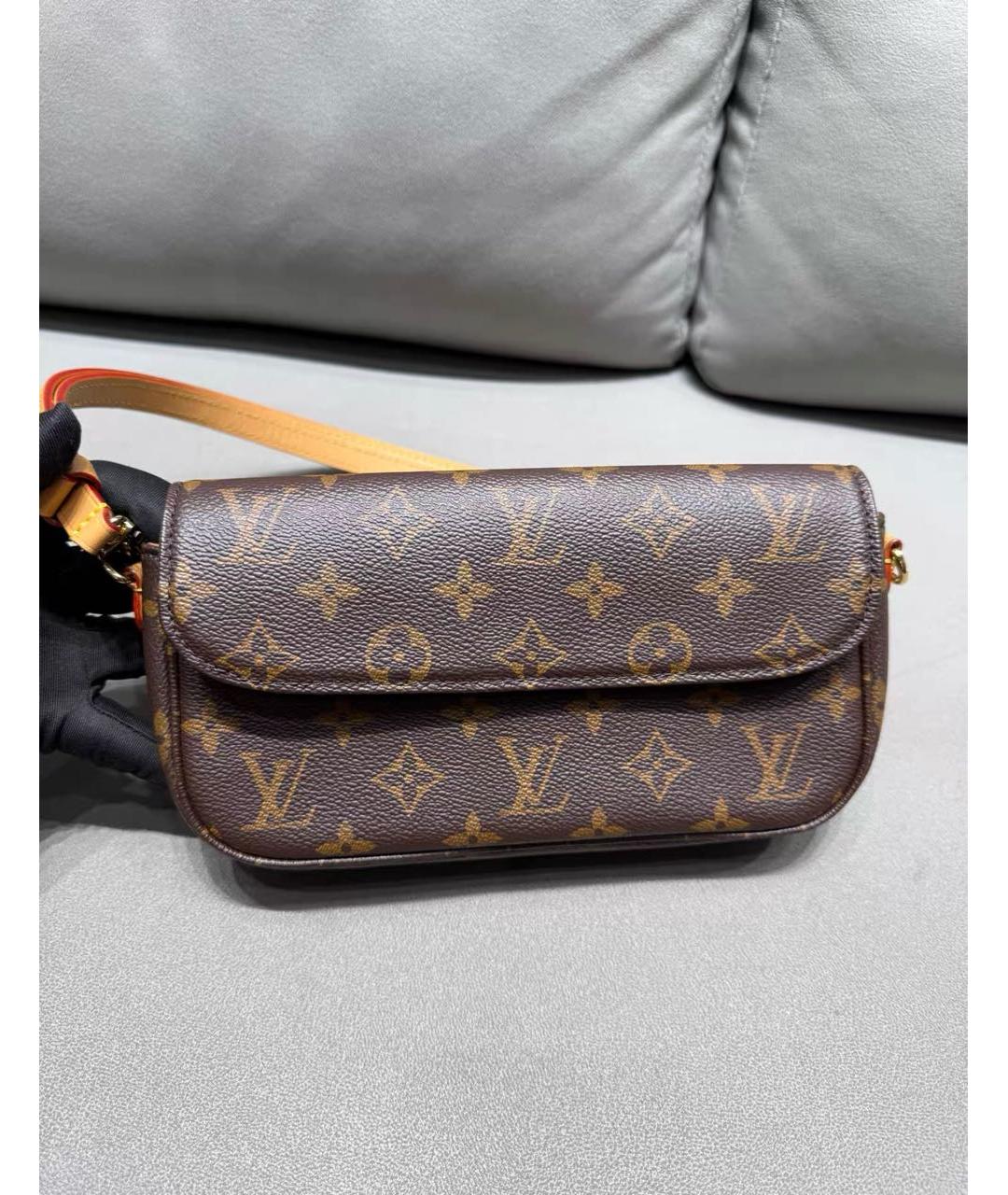LOUIS VUITTON Коричневая кожаная сумка через плечо, фото 2