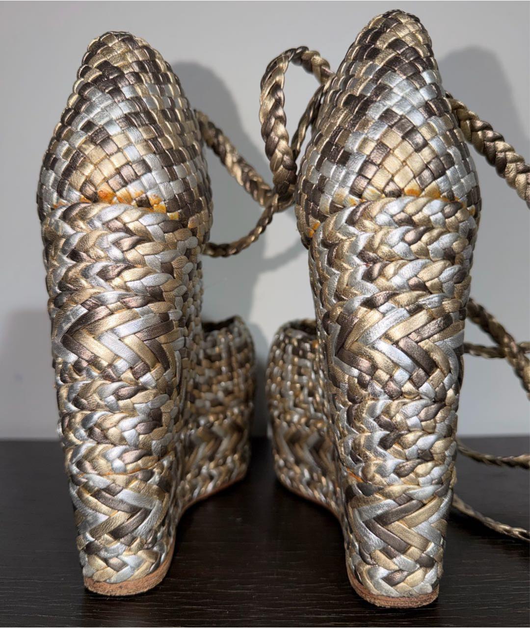 HERMES Золотые кожаные босоножки, фото 4