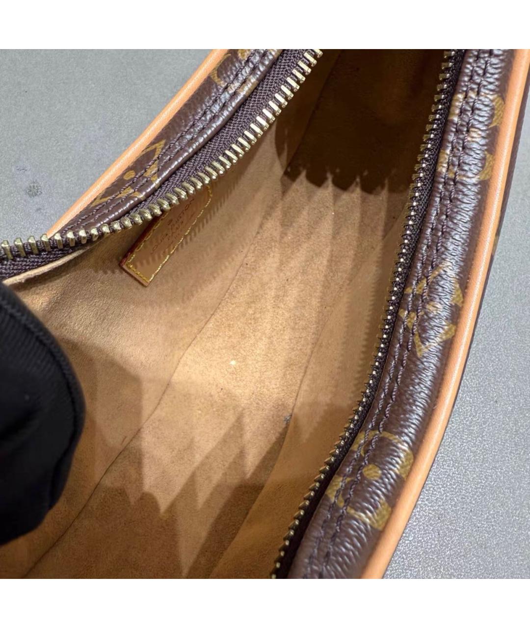 LOUIS VUITTON Коричневая кожаная сумка через плечо, фото 7