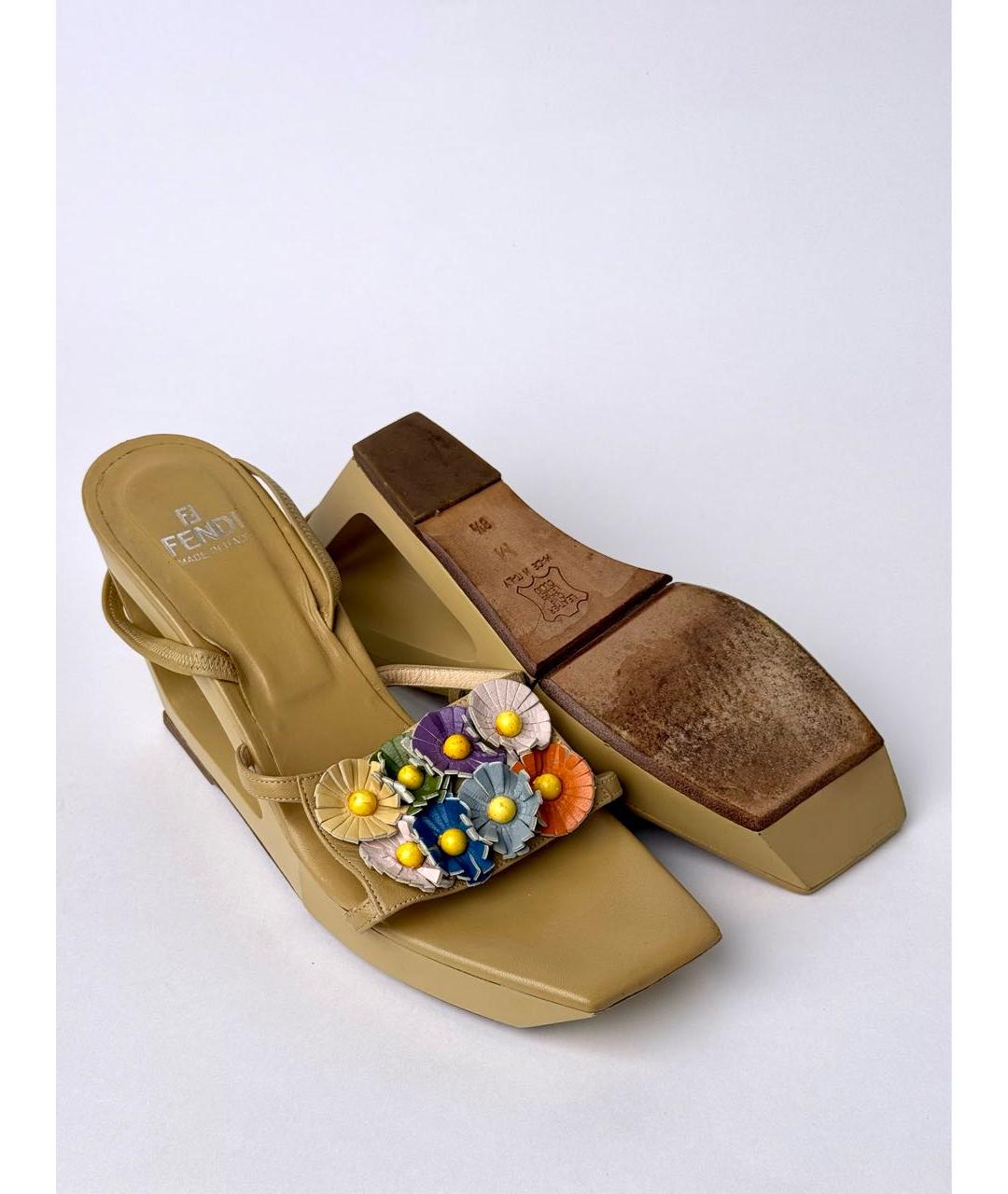 FENDI Бежевые кожаные босоножки, фото 6