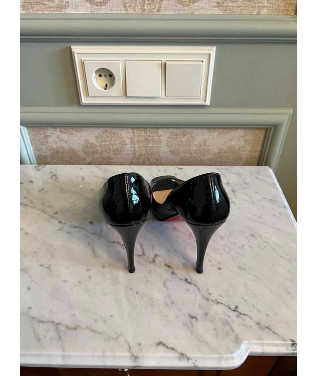 CHRISTIAN LOUBOUTIN Черные туфли из лакированной кожи, фото 4