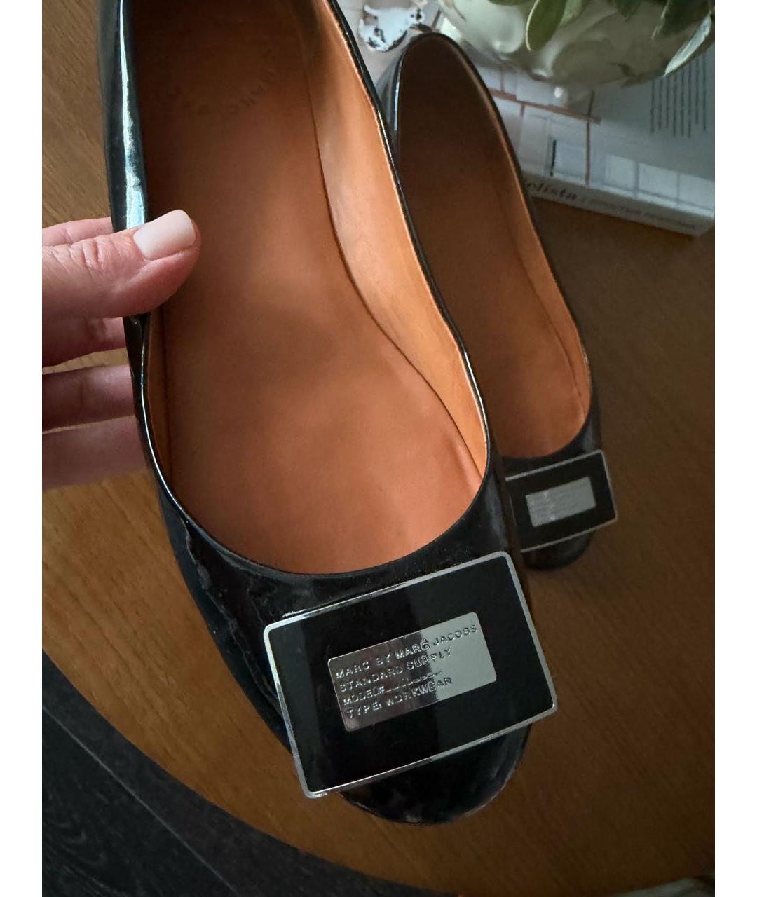 MARC JACOBS Черные балетки из лакированной кожи, фото 2