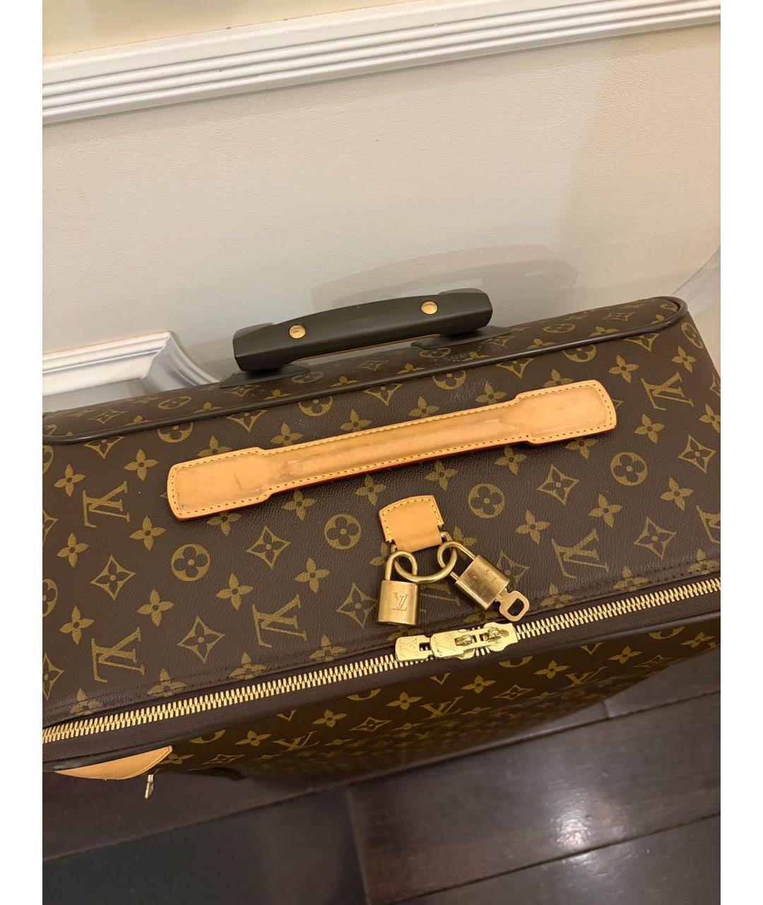 LOUIS VUITTON Коричневый чемодан из канвы, фото 3