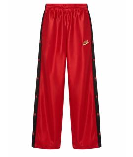 NIKE Спортивные брюки и шорты