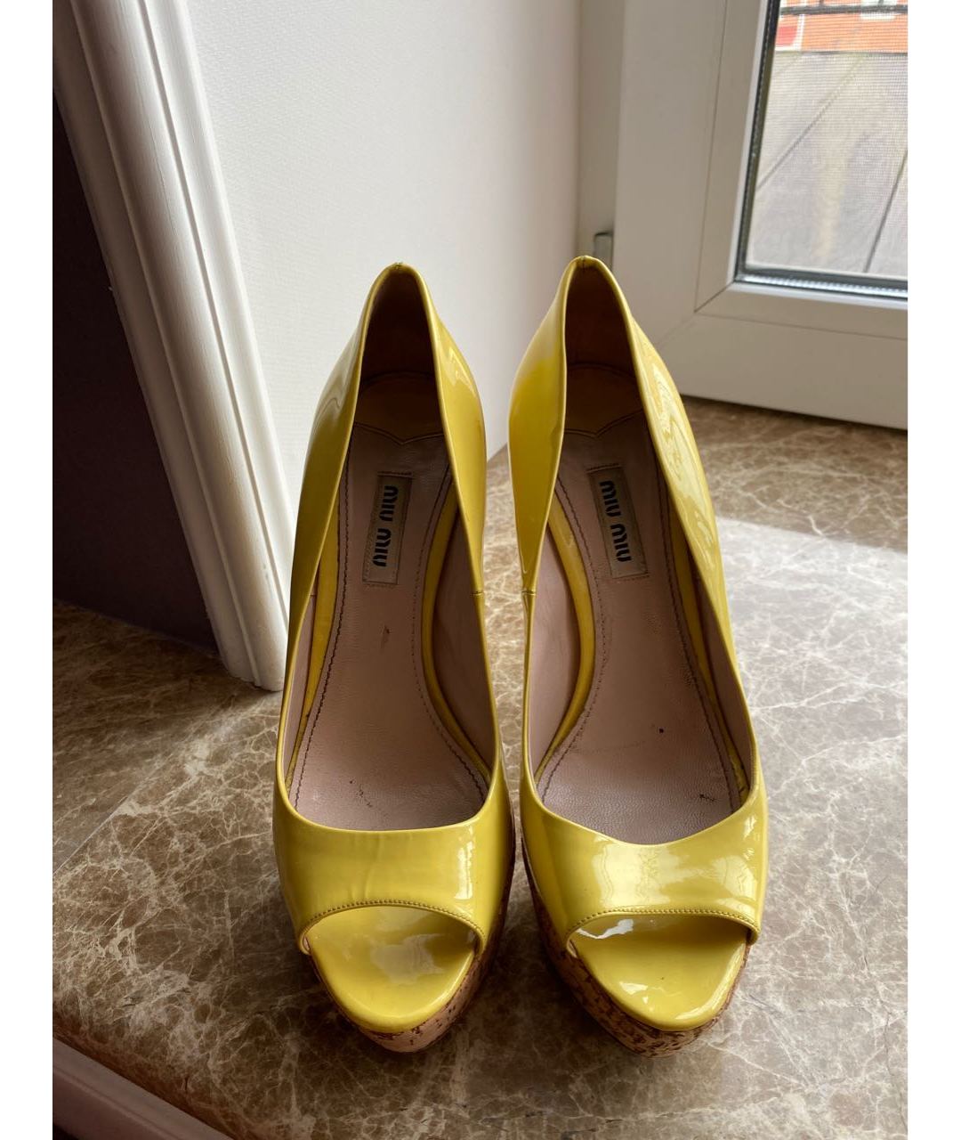 MIU MIU Желтые кожаные туфли, фото 2