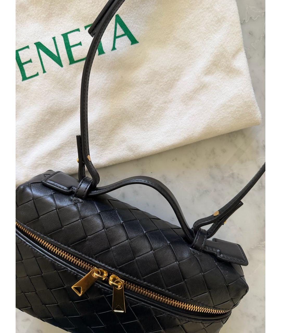 BOTTEGA VENETA Черная кожаная сумка с короткими ручками, фото 7