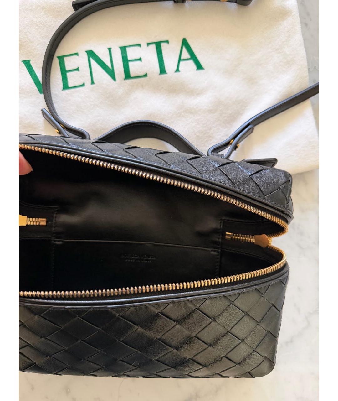 BOTTEGA VENETA Черная кожаная сумка с короткими ручками, фото 8