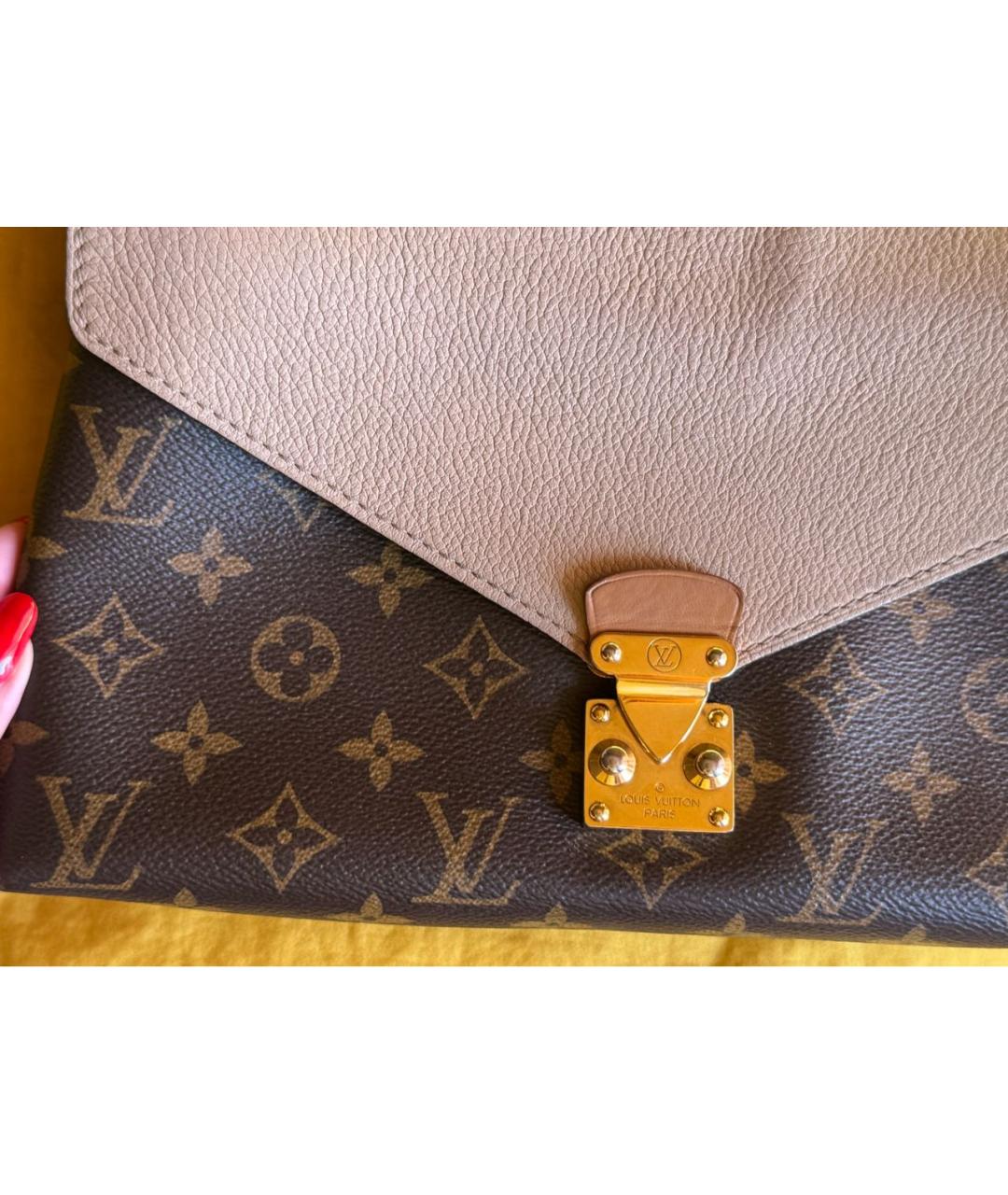 LOUIS VUITTON Бежевая сумка через плечо из канвы, фото 3