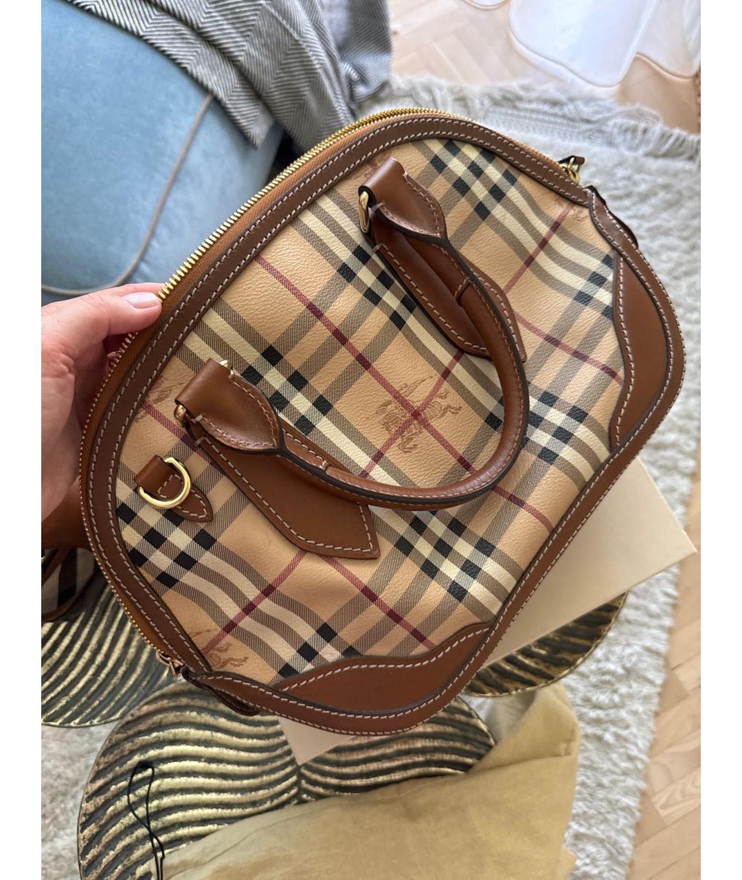 BURBERRY Коричневая сумка с короткими ручками из канвы, фото 8