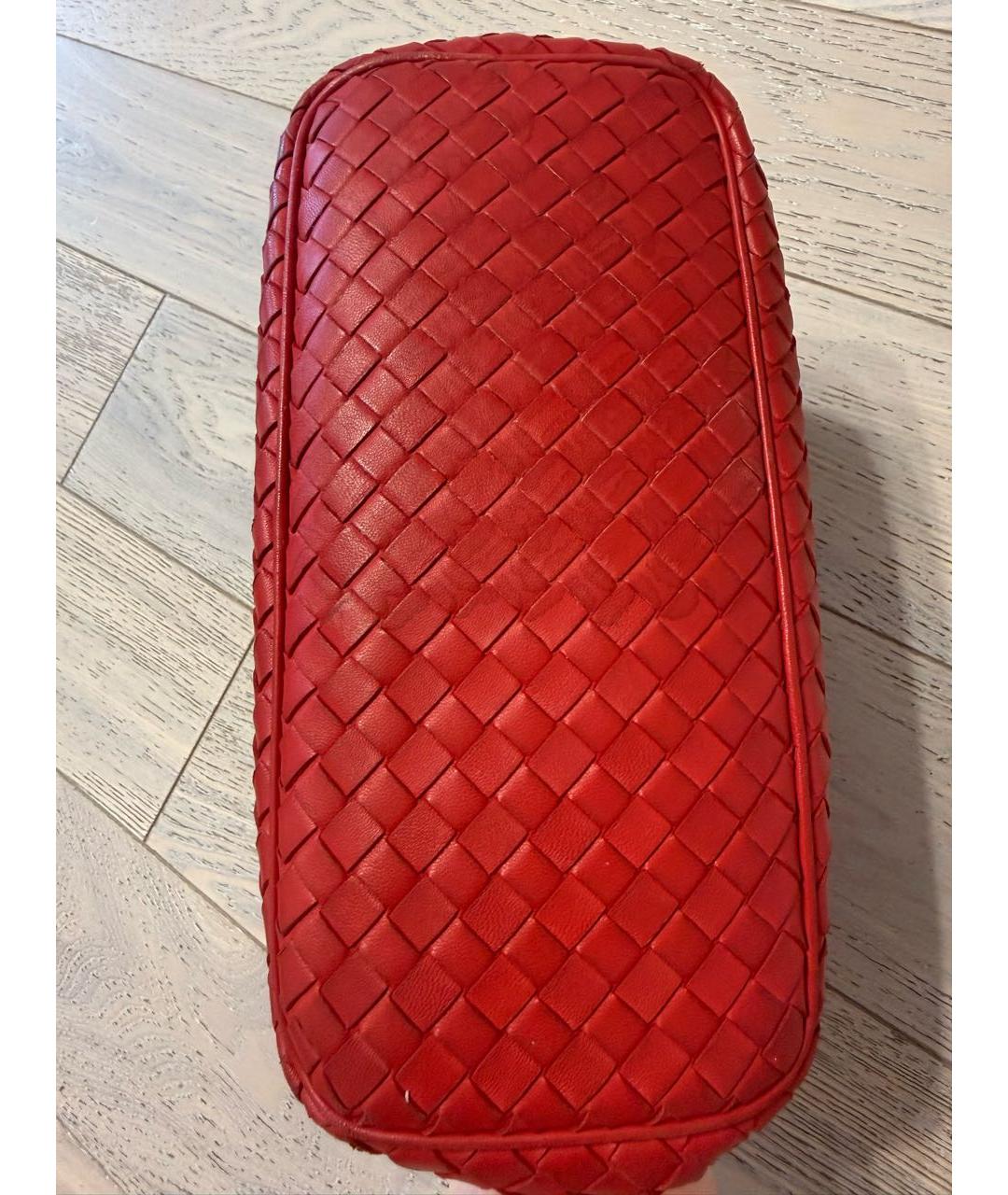 BOTTEGA VENETA Красная кожаная сумка с короткими ручками, фото 6