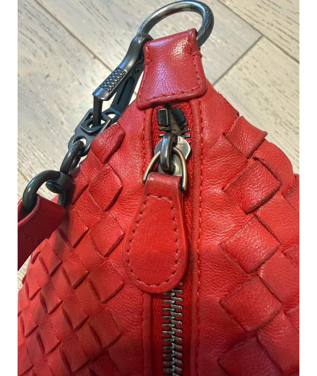 BOTTEGA VENETA Красная кожаная сумка с короткими ручками, фото 3