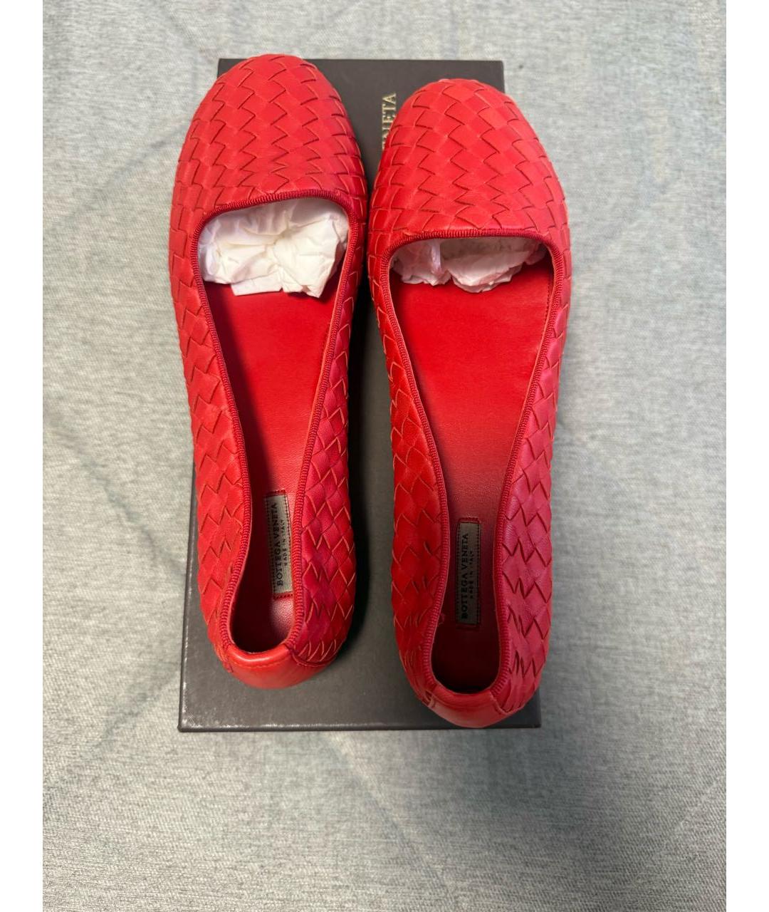 BOTTEGA VENETA Красные кожаные балетки, фото 3