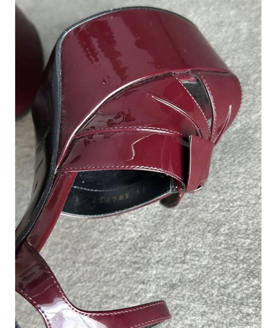 SAINT LAURENT Бордовые босоножки из лакированной кожи, фото 8