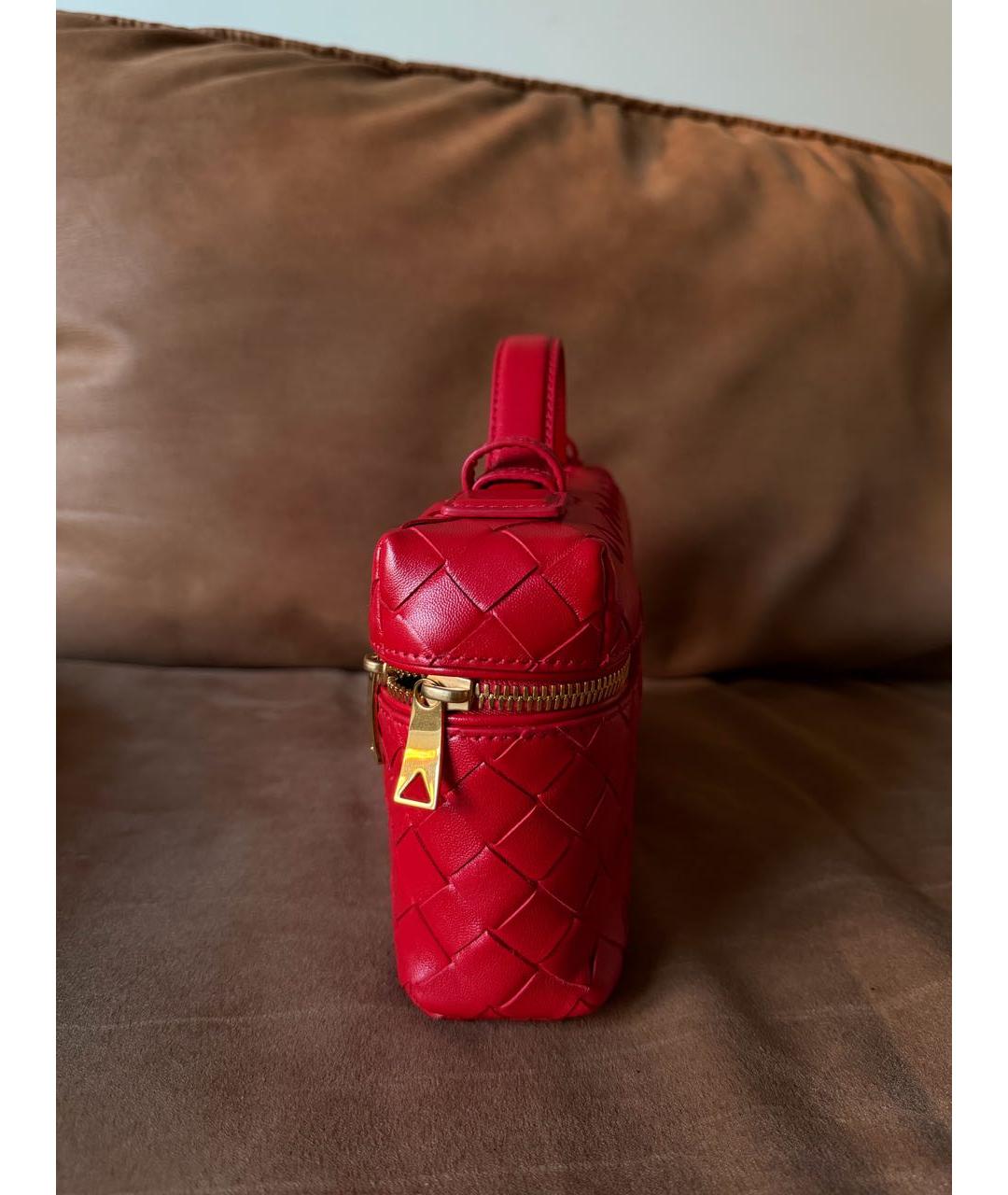 BOTTEGA VENETA Красная кожаная сумка через плечо, фото 2