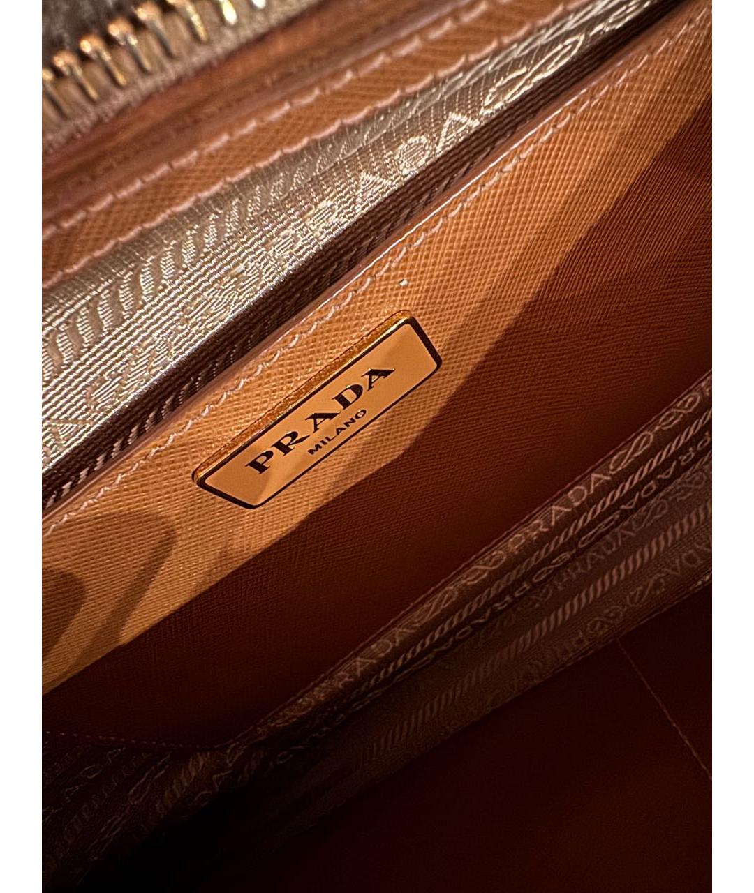 PRADA Коричневая кожаная сумка с короткими ручками, фото 5