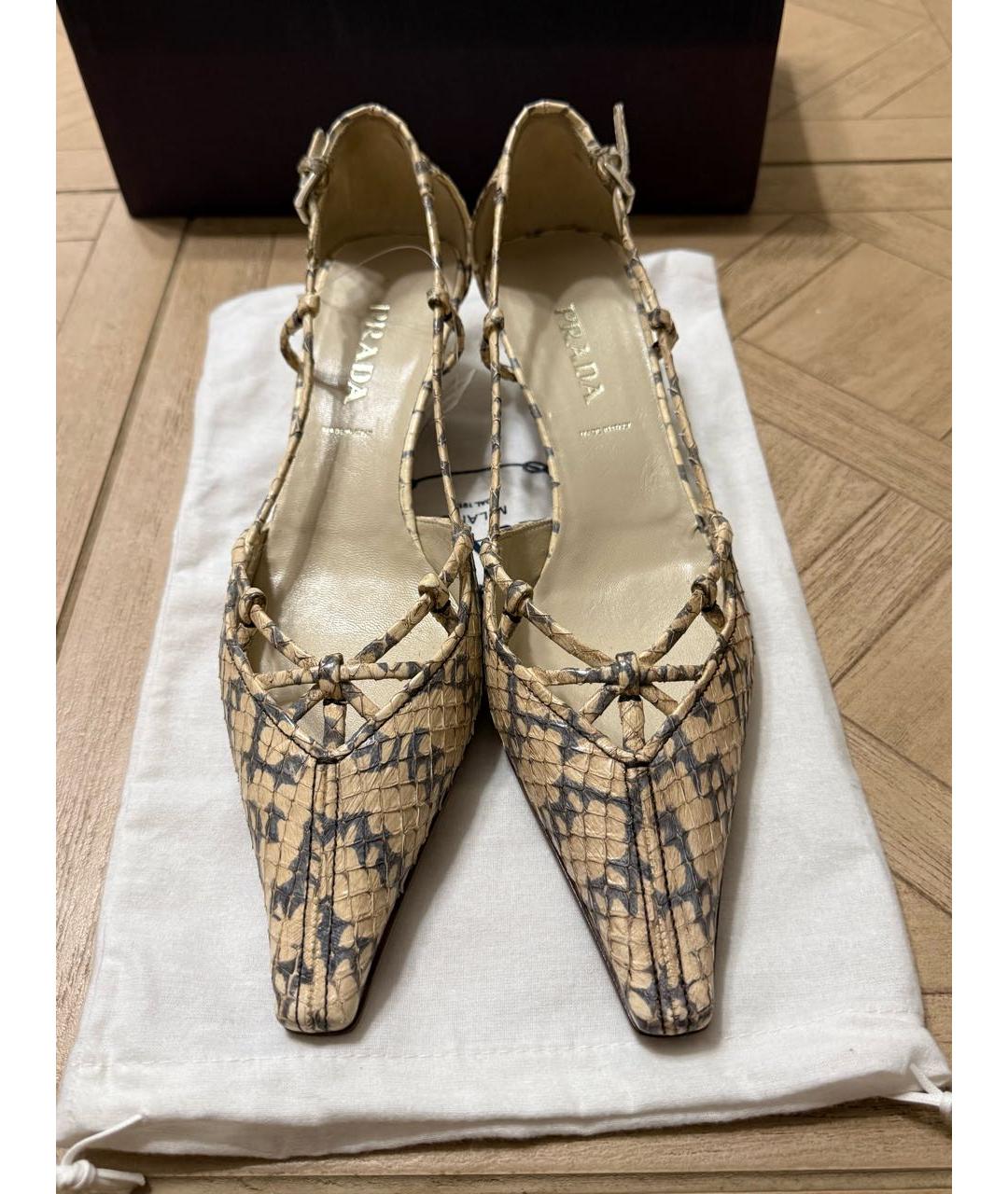 PRADA Бежевые туфли из экзотической кожи, фото 2