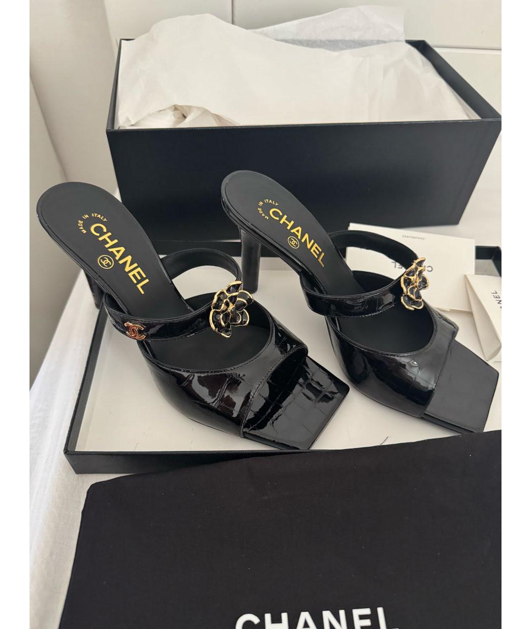 CHANEL Черные кожаные мюли, фото 2