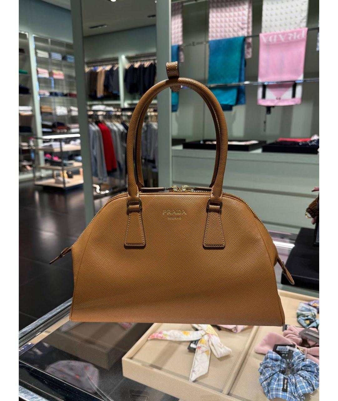 PRADA Коричневая кожаная сумка с короткими ручками, фото 5