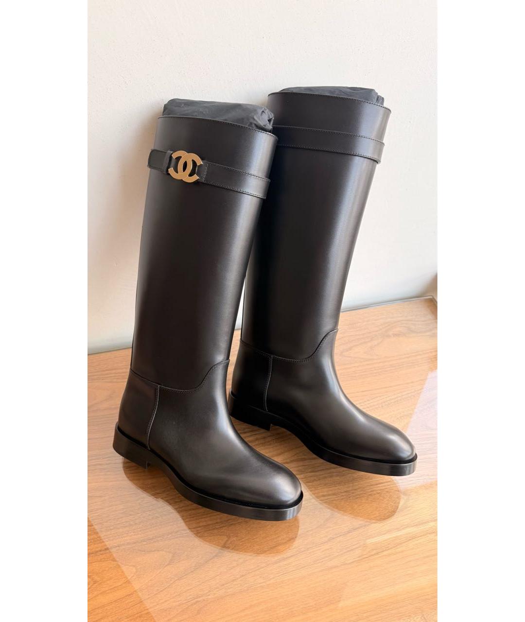 CHANEL Черные кожаные сапоги, фото 5