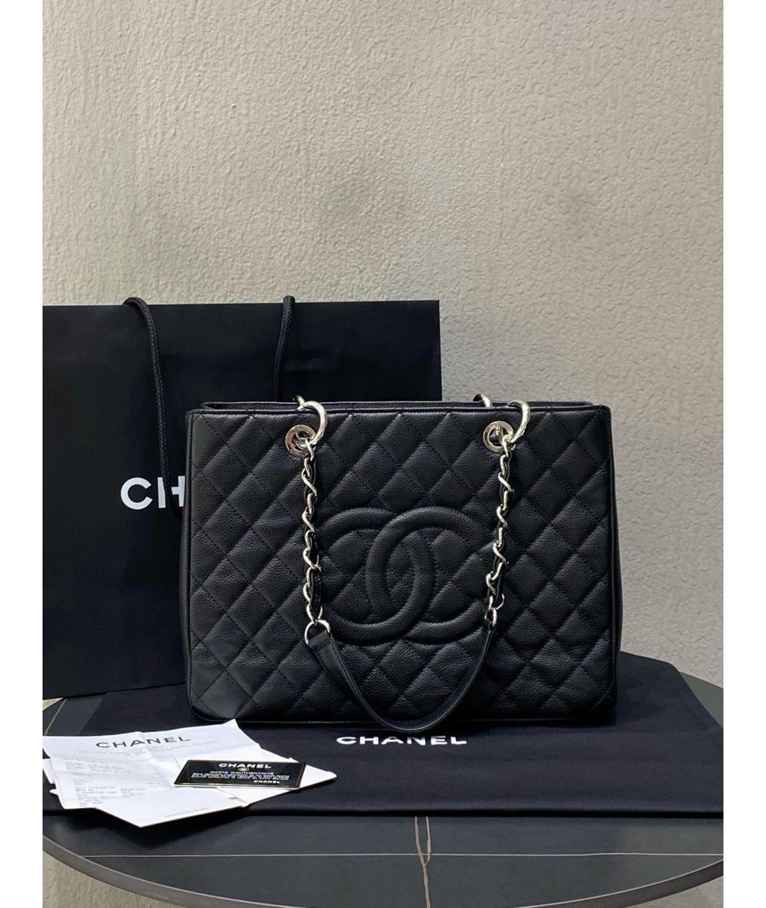 CHANEL Черная кожаная сумка тоут, фото 7
