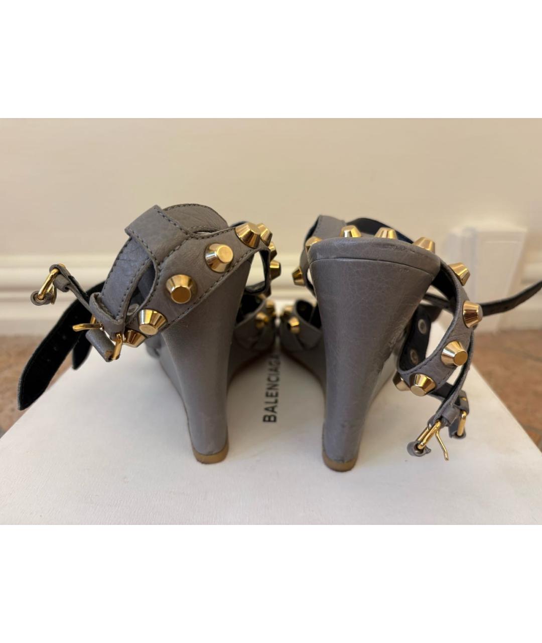 BALENCIAGA Серые кожаные босоножки, фото 3