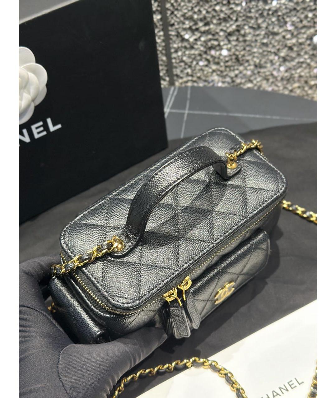 CHANEL Черная кожаная сумка с короткими ручками, фото 4