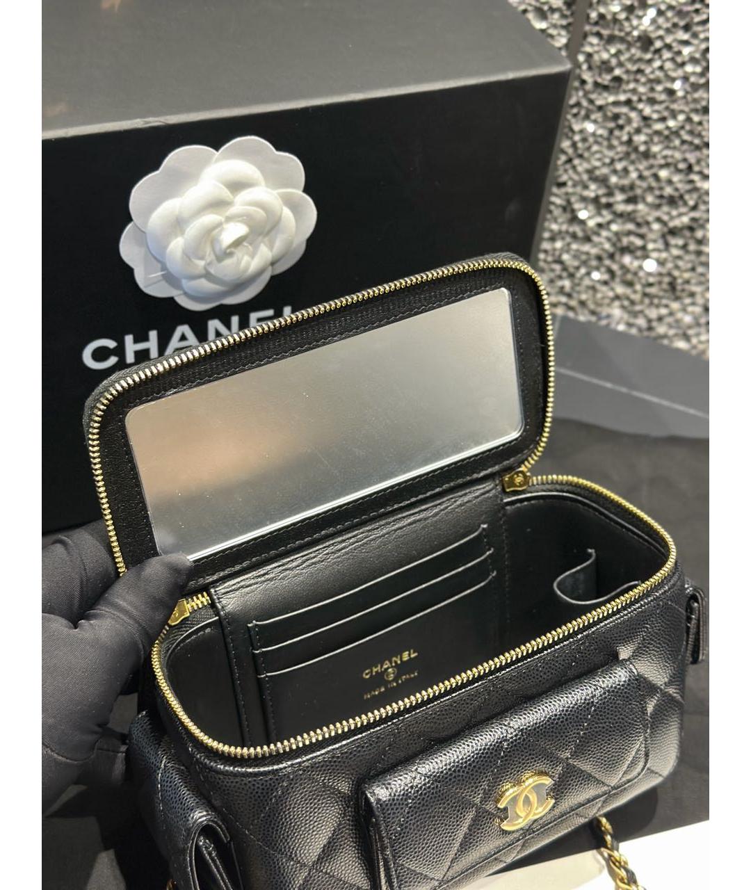 CHANEL Черная кожаная сумка с короткими ручками, фото 6