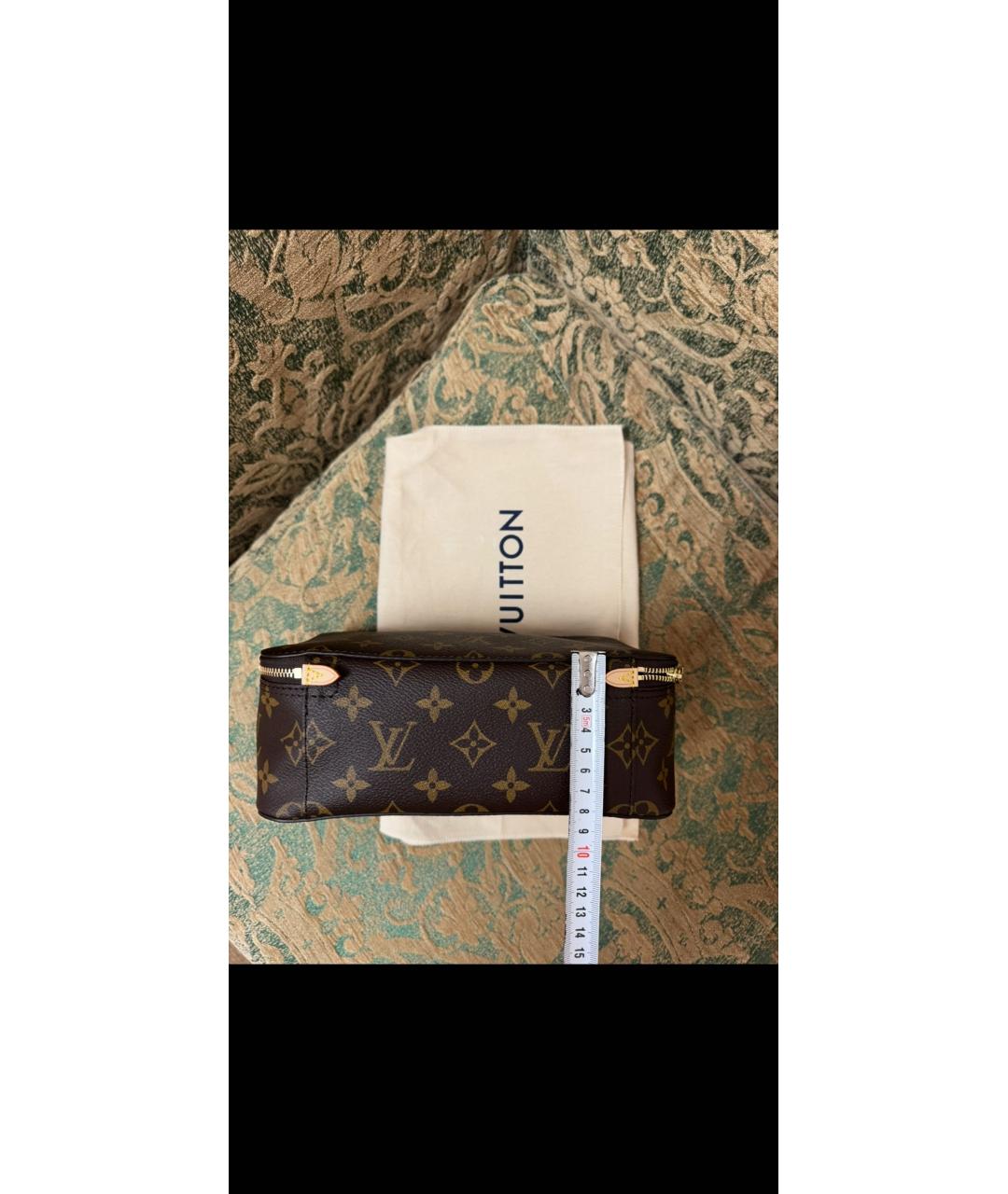 LOUIS VUITTON Коричневая косметичка из канвы, фото 7