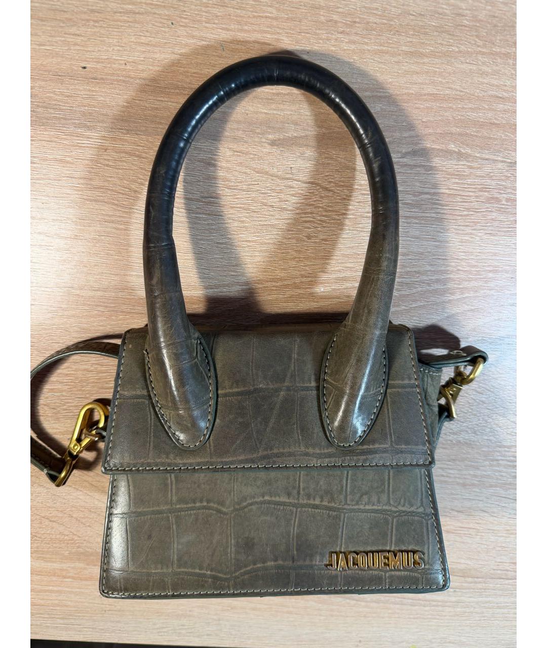 JACQUEMUS Хаки сумка с короткими ручками из кожи крокодила, фото 8