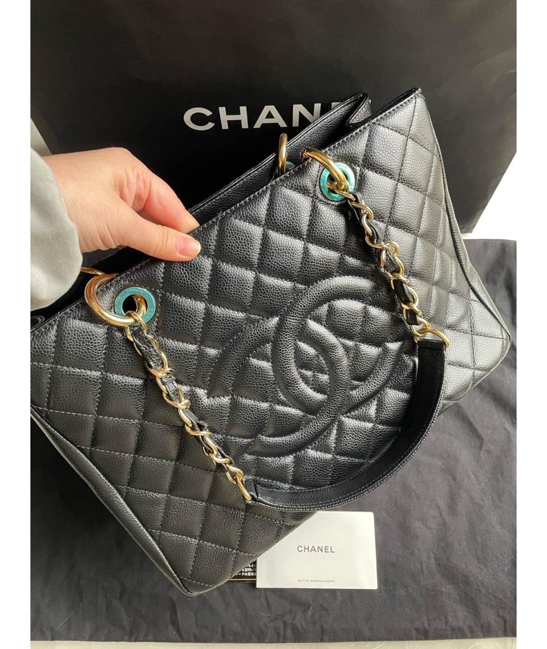 CHANEL Черная кожаная сумка тоут, фото 2