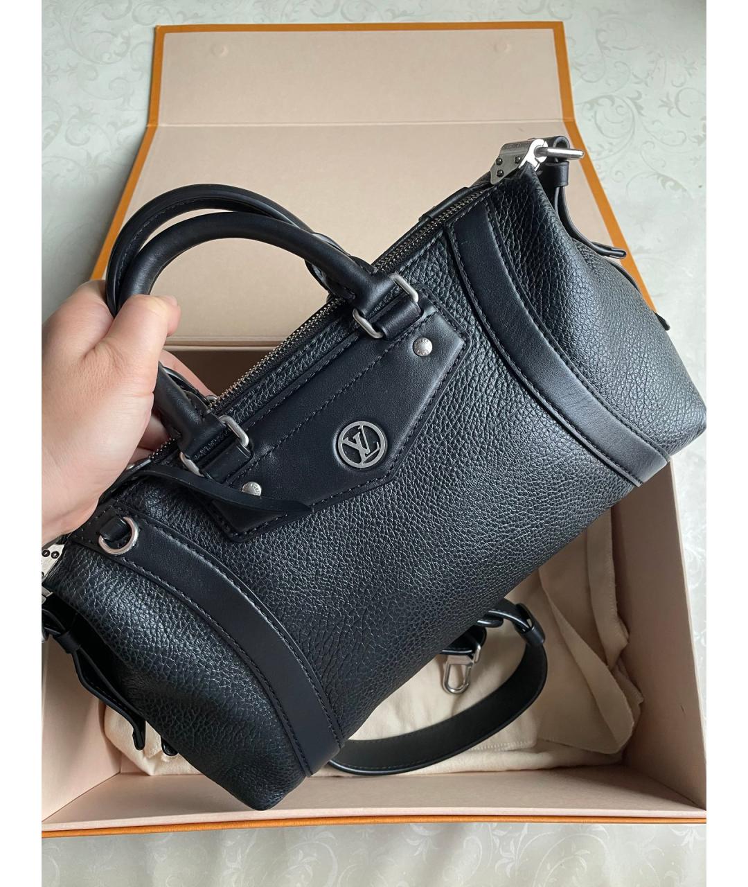 LOUIS VUITTON Черная кожаная сумка тоут, фото 2