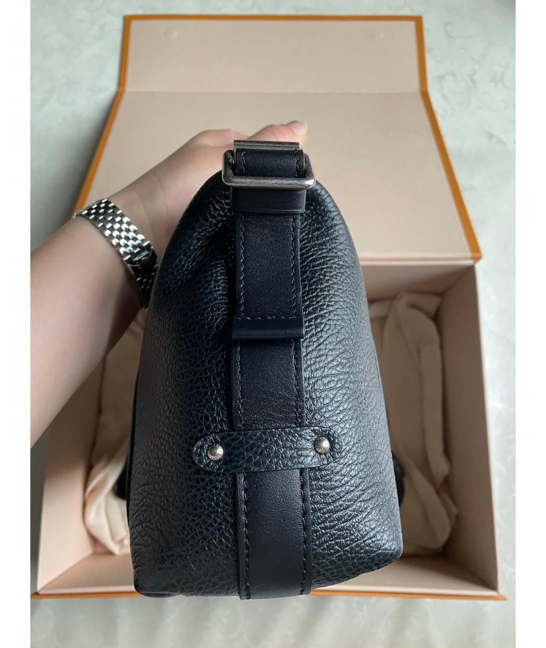 LOUIS VUITTON Черная кожаная сумка тоут, фото 4