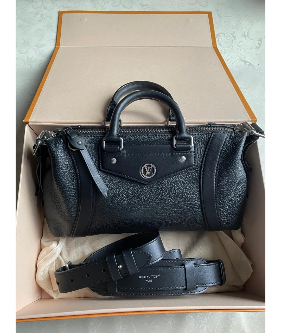 LOUIS VUITTON Черная кожаная сумка тоут, фото 7