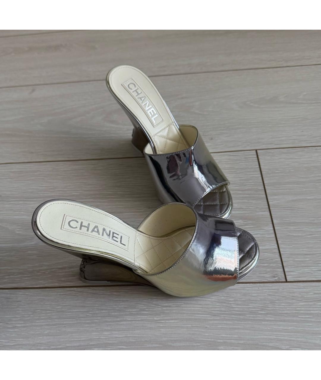 CHANEL Серебряные кожаные мюли, фото 2
