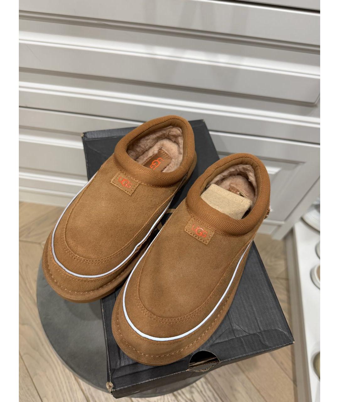 UGG Коричневые нубуковые лоферы, фото 2