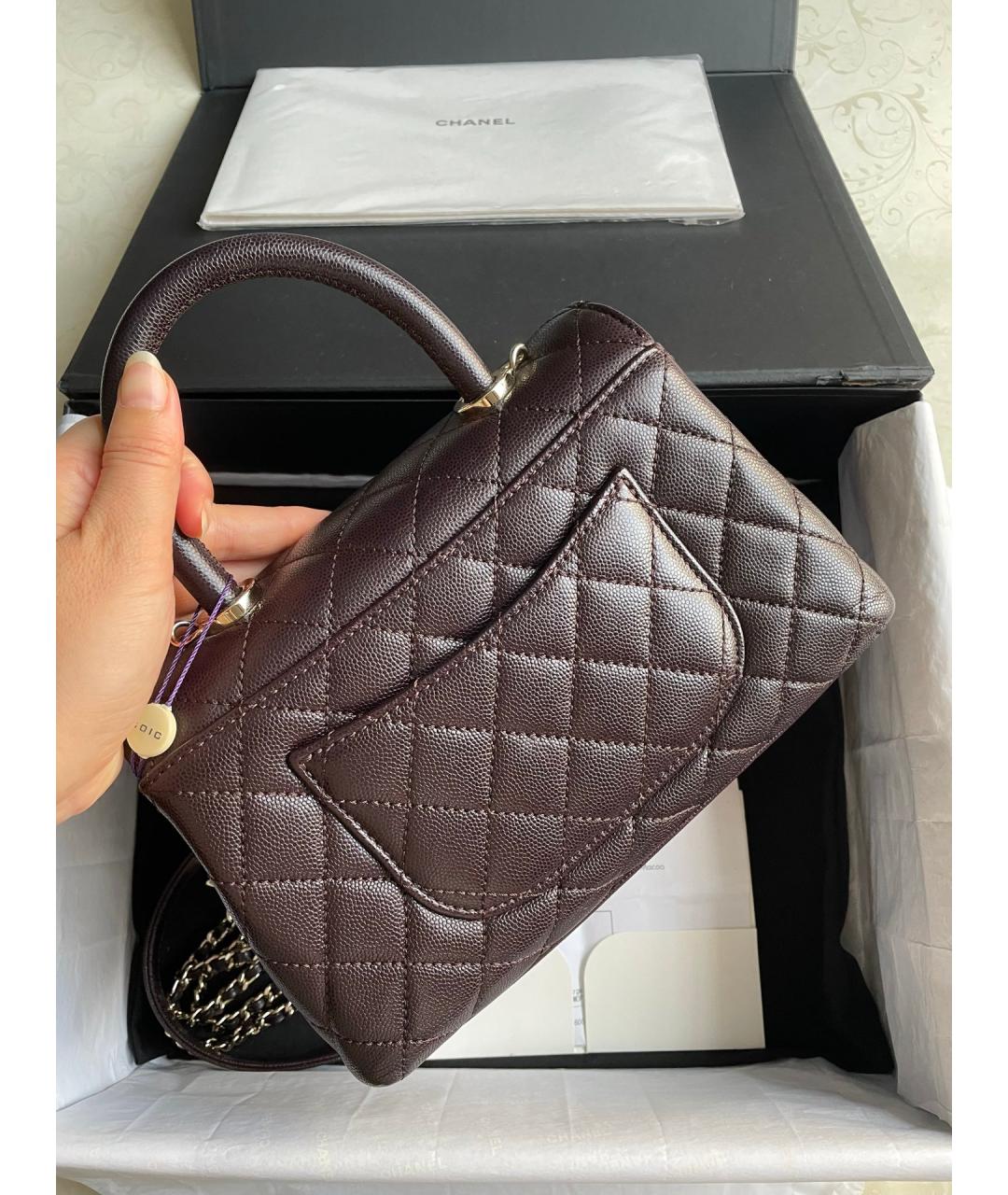 CHANEL Коричневая кожаная сумка тоут, фото 3
