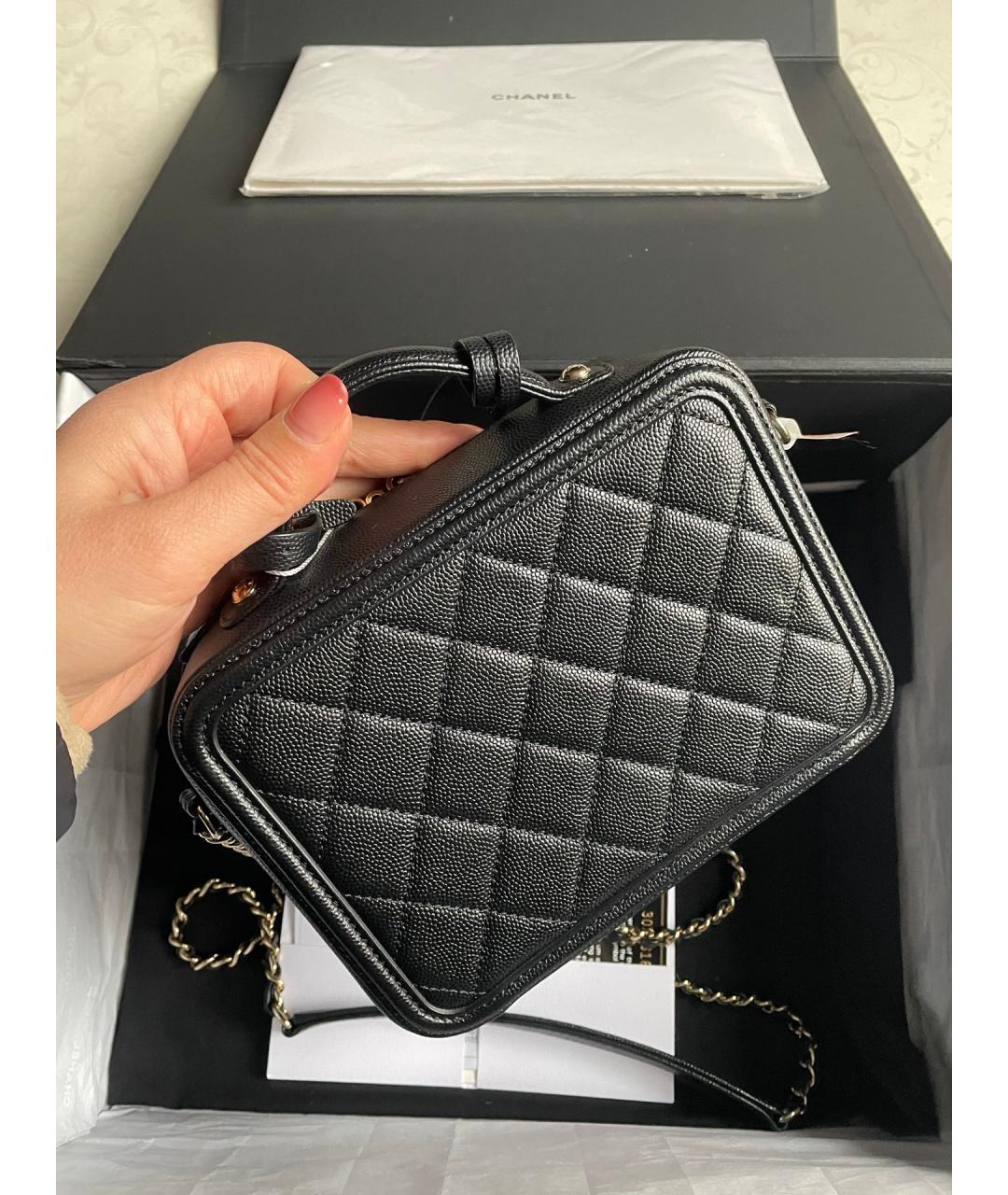 CHANEL Черная кожаная сумка через плечо, фото 3