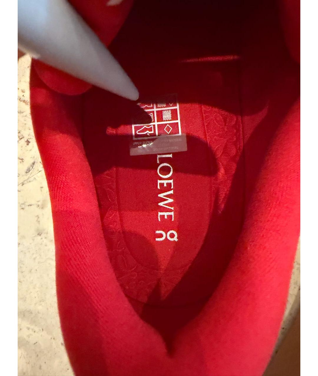 LOEWE Красные кроссовки из экзотической кожи, фото 4