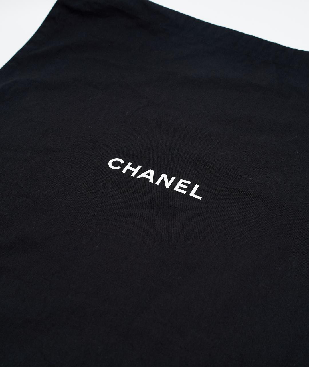 CHANEL Черная кожаная сумка с короткими ручками, фото 8