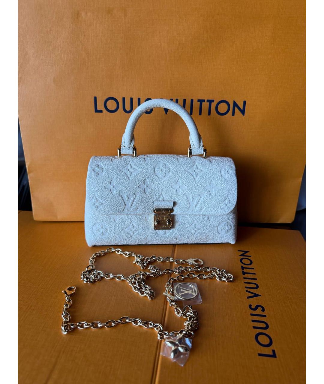 LOUIS VUITTON Белая кожаная сумка с короткими ручками, фото 7