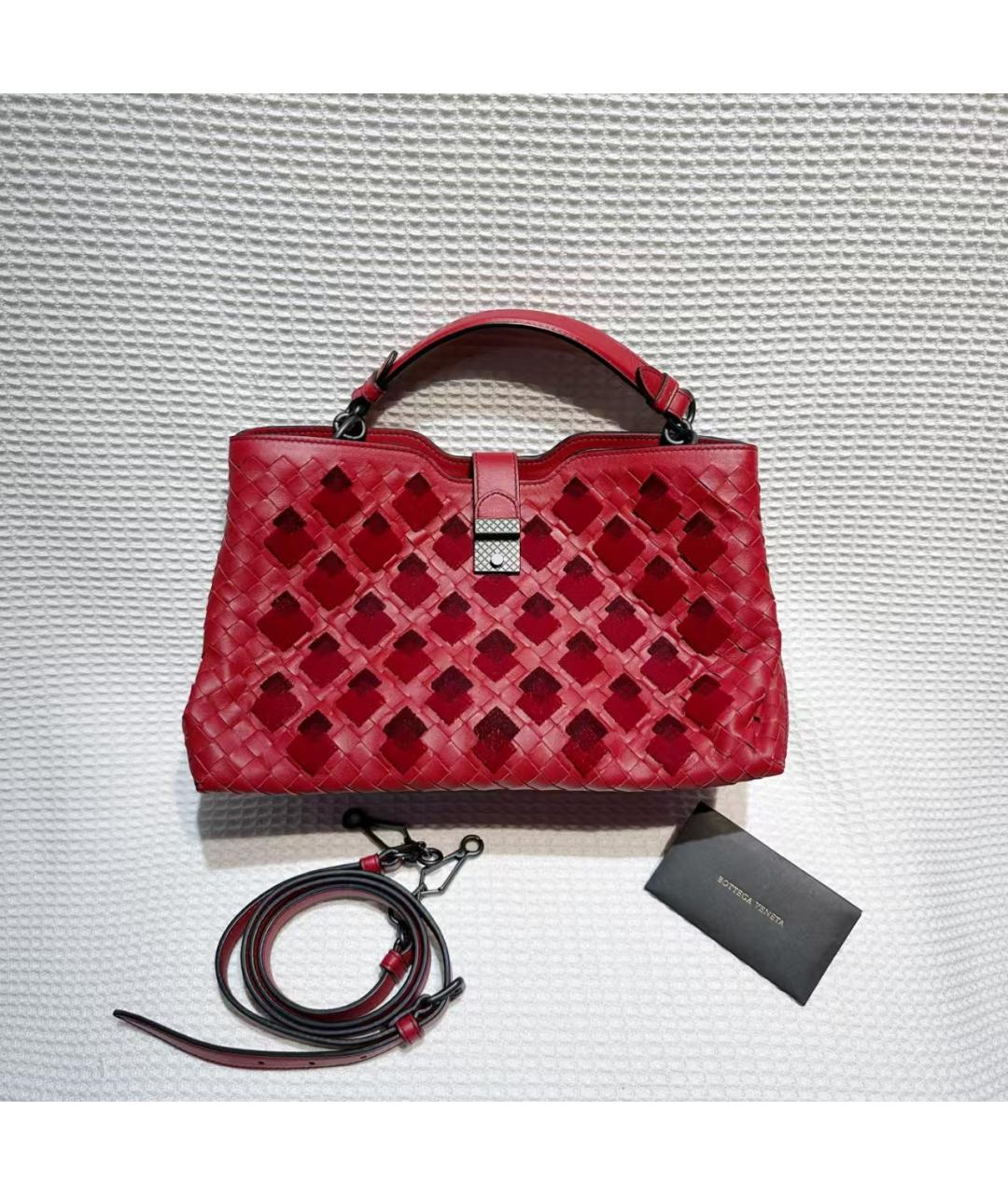 BOTTEGA VENETA Красная кожаная сумка через плечо, фото 2
