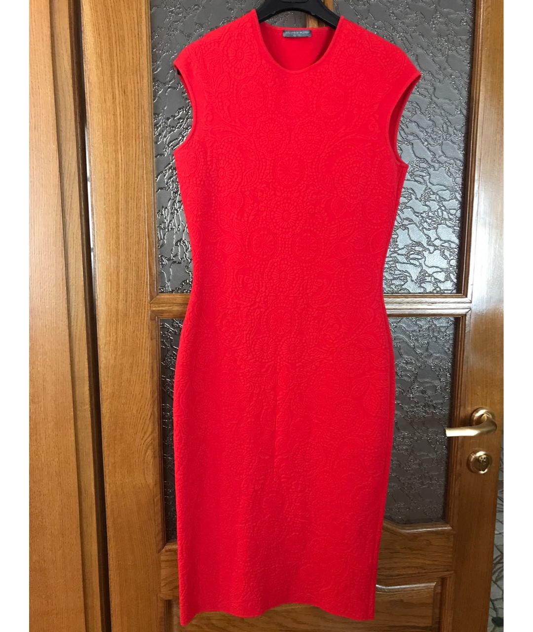 ALEXANDER MCQUEEN Красное вискозное коктейльное платье, фото 6