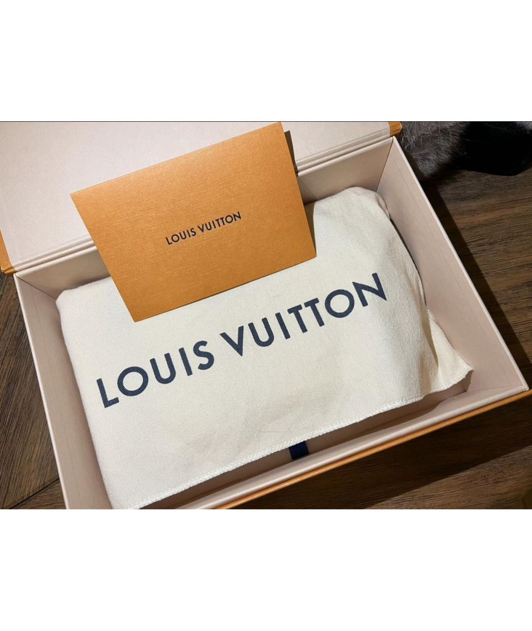 LOUIS VUITTON Серый кожаный кошелек, фото 2