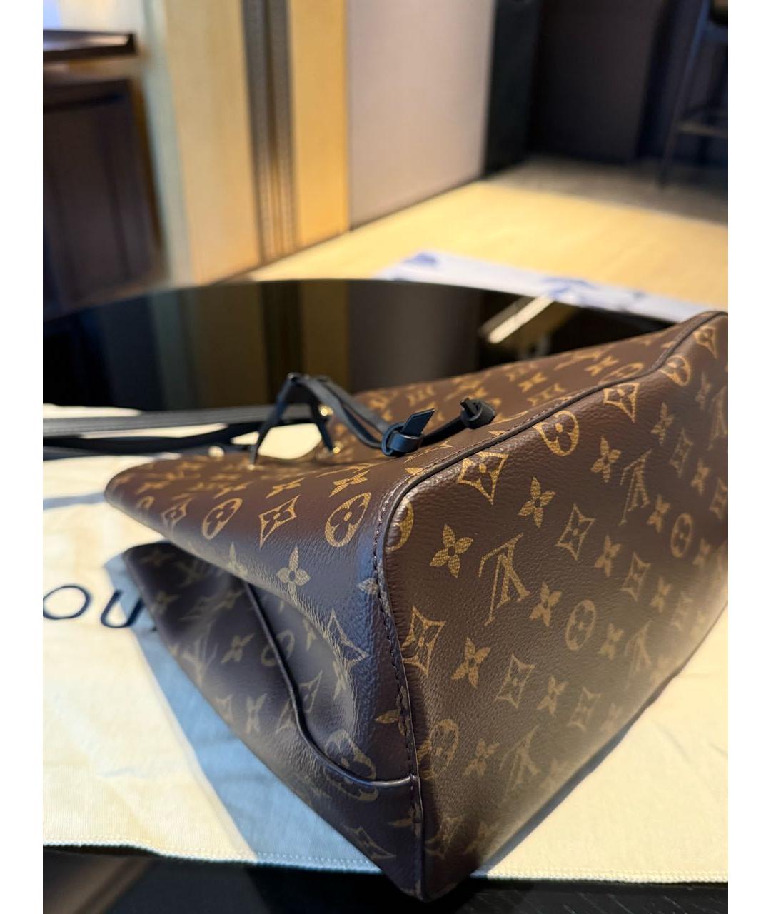 LOUIS VUITTON Черная кожаная сумка тоут, фото 7