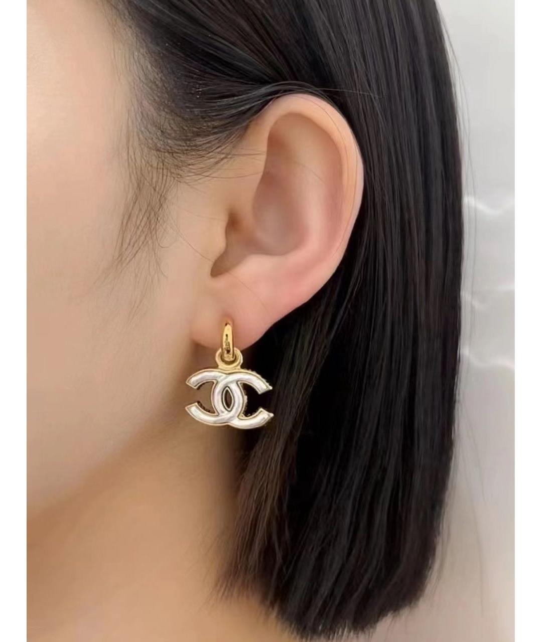 CHANEL Белые серьги, фото 5