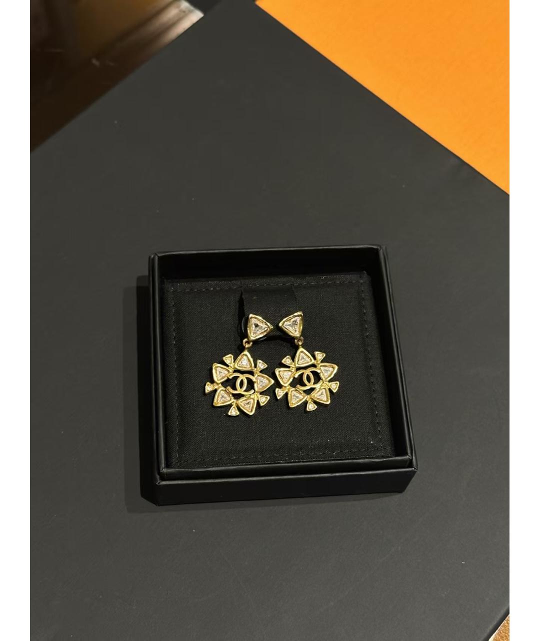CHANEL Золотые серьги, фото 2