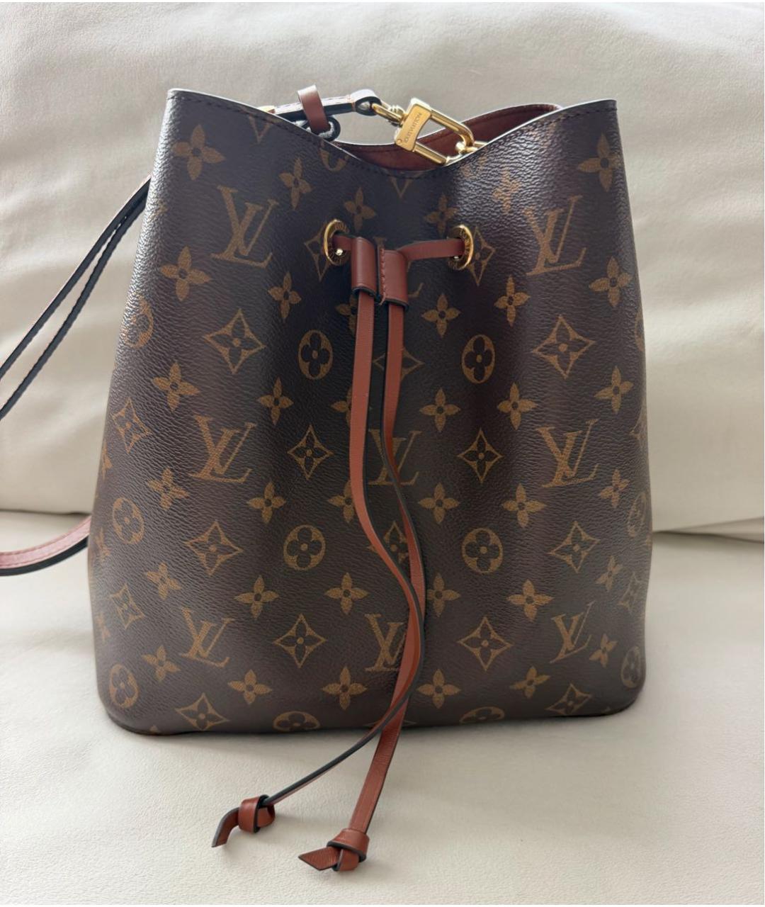LOUIS VUITTON Коричневая кожаная сумка через плечо, фото 9