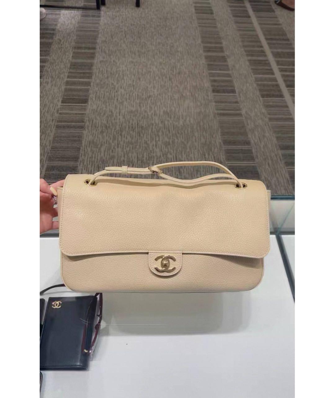 CHANEL Бежевая кожаная сумка через плечо, фото 3
